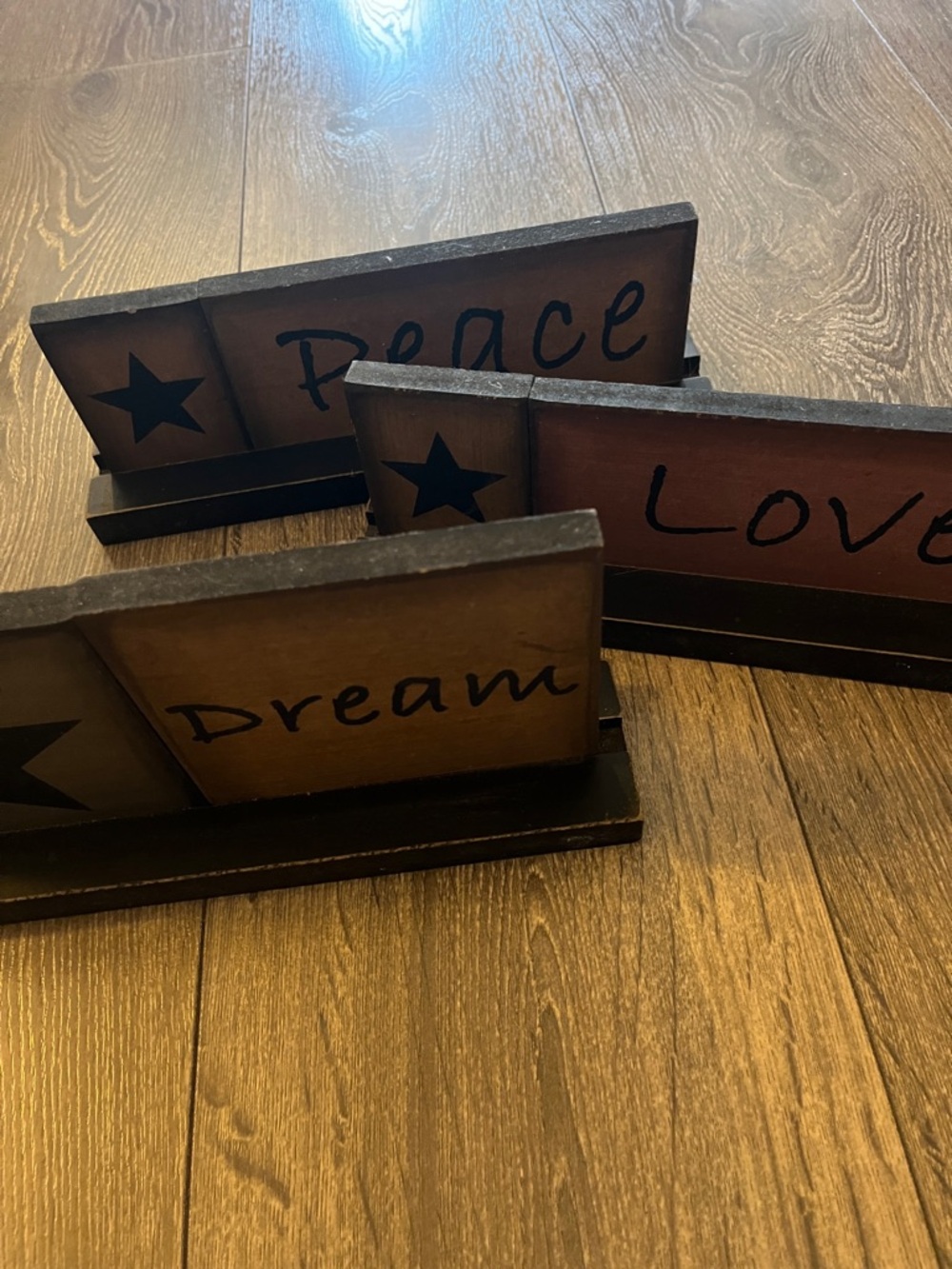 Wooden 'Dream / Peace / Love' Decorative Signs